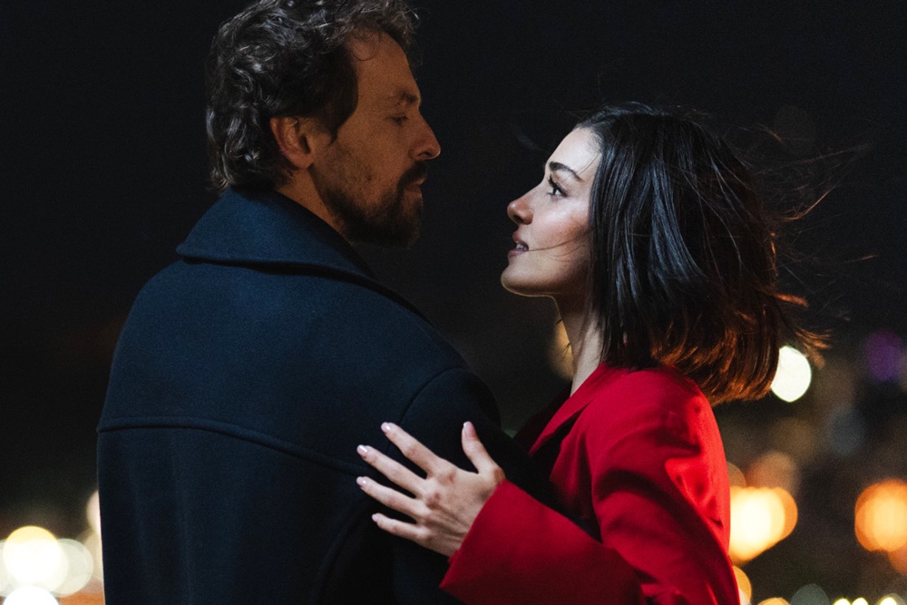 Кадр из фильма. Кадр из фильма.