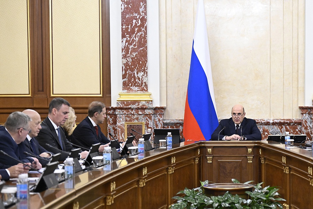 Михаил Мишустин: Кабмин спишет 28 миллиардов рублей долгов российских регионов в рамках программы их поддержки.