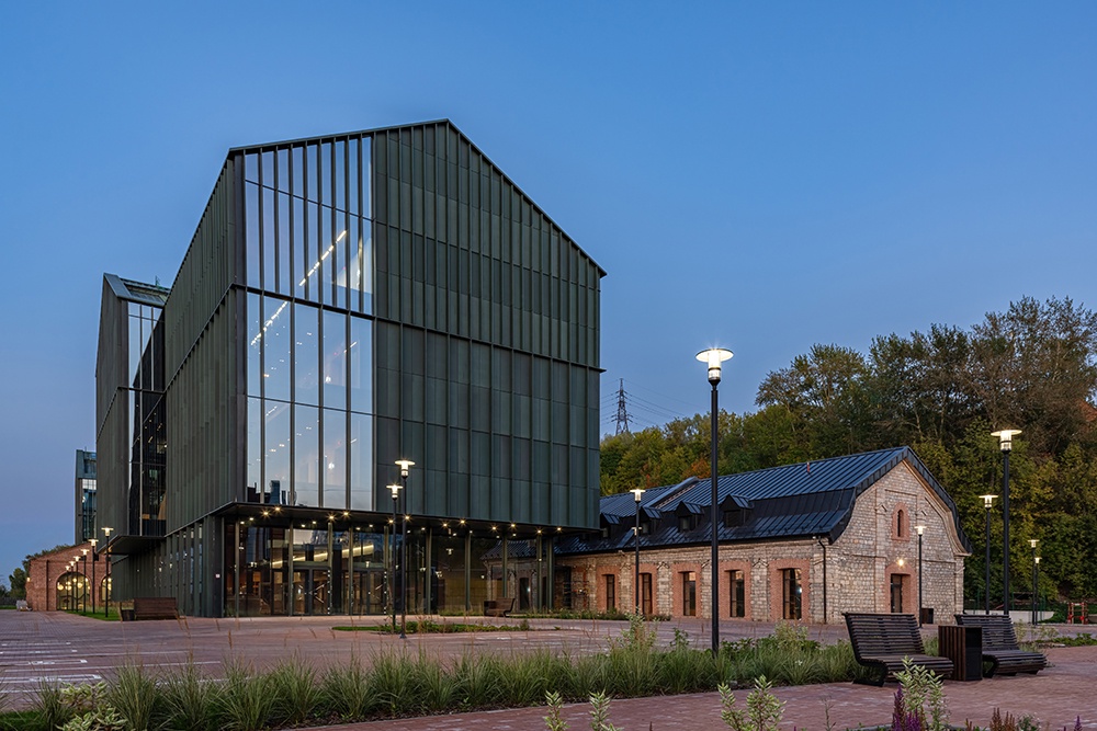 Среди архитектурных премьер года здание Пермской художественной галереи.