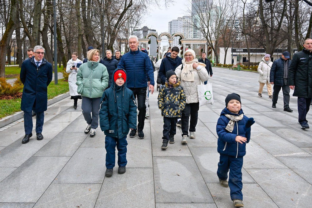 Собянин: Завершается второй этап комплексного благоустройства парка "Сокольники"