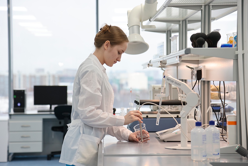 За каждым новым лекарством - серьезная научная база и годы исследовательской работы.