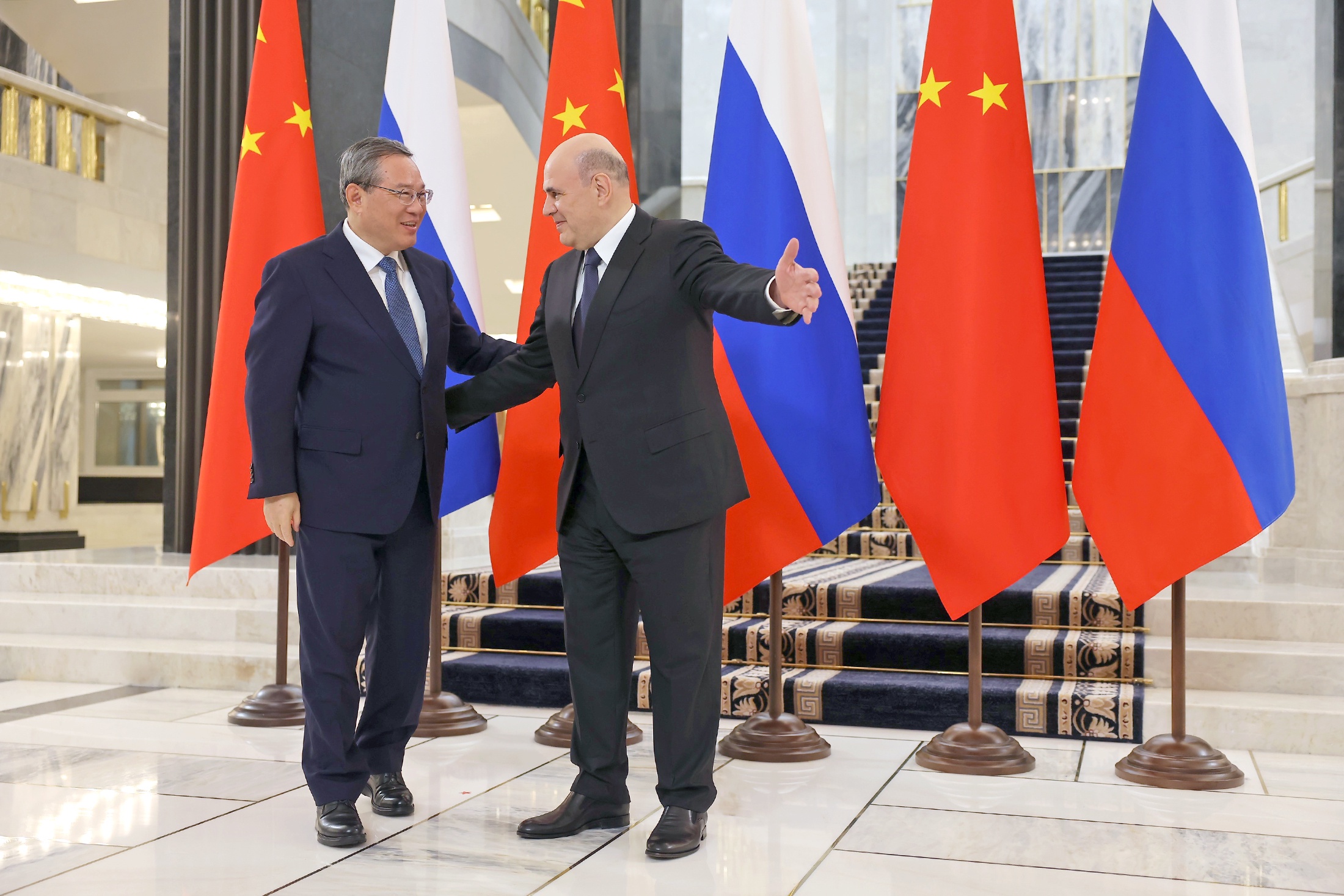 Михаил Мишустин и премьер Госсовета КНР Ли Цян обсудили экономическое сотрудничество.