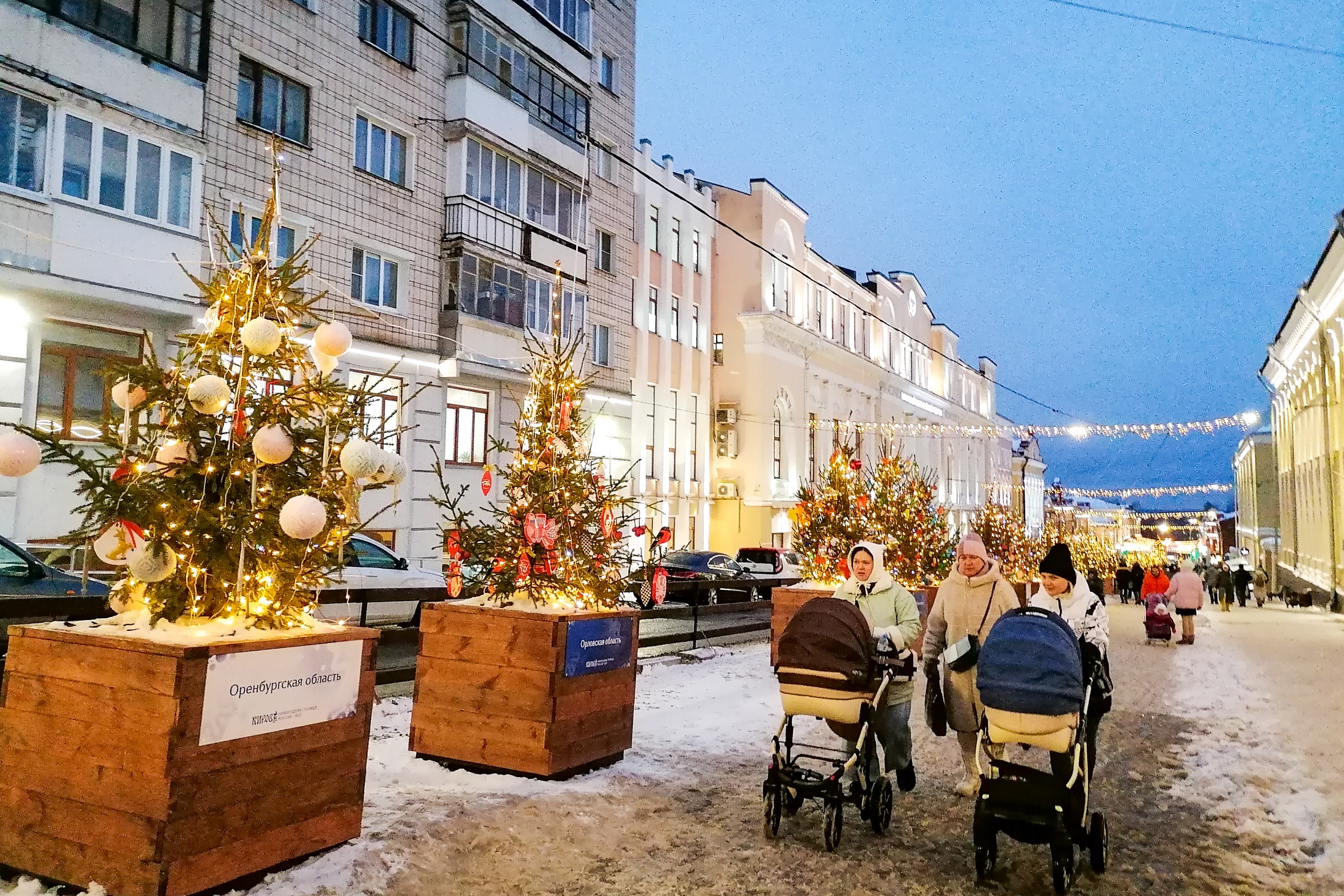В Лужниках откроют световую инсталляцию "Время Рождества"