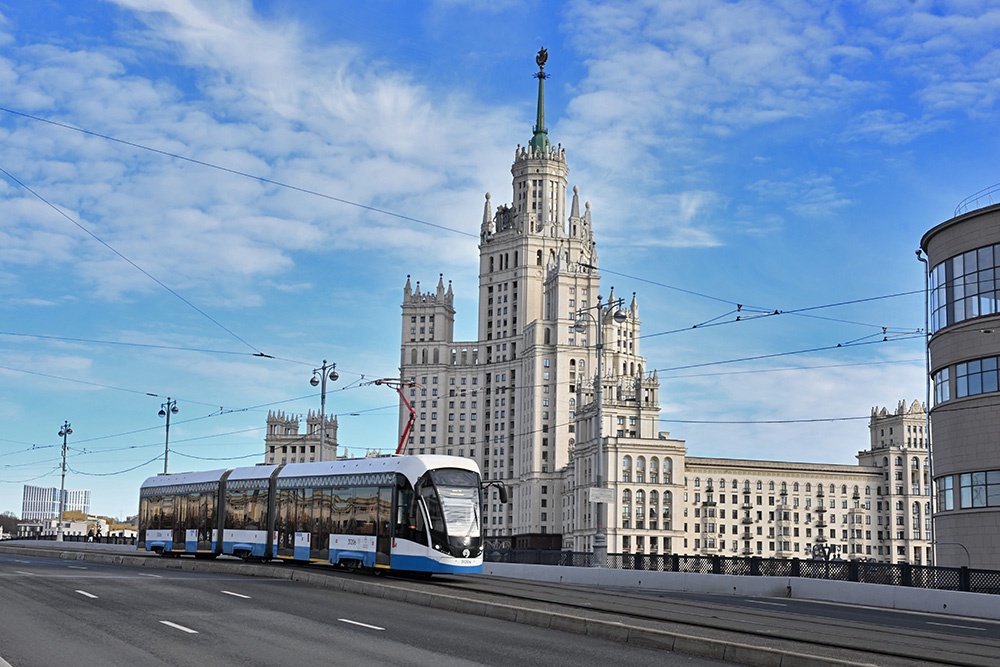 В высотке на Котельнической набережной выставили на продажу десять апартаментов