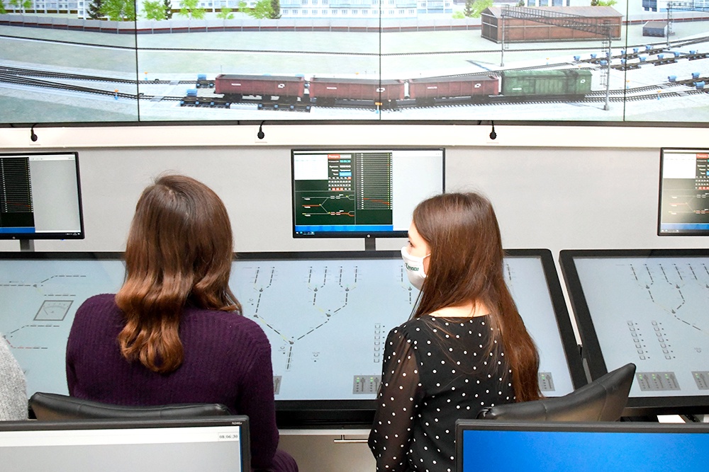 Задачи по управлению движением транспорта перейдут к искусственному интеллекту, а люди будут контролировать его работу.