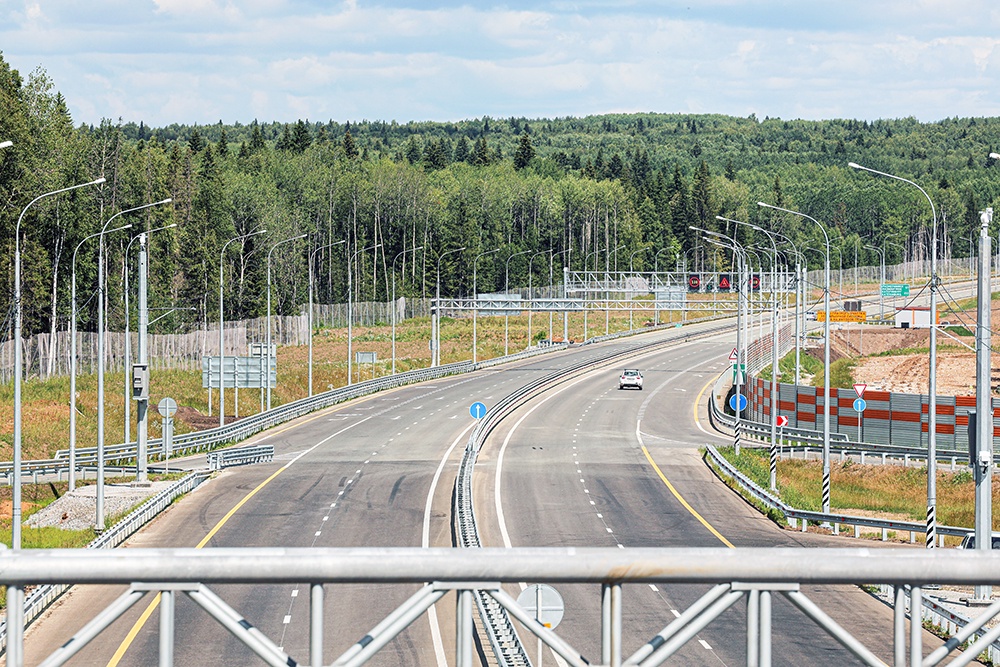 С начала 2025 года к селам построили около 2,5 тысячи км качественных дорог