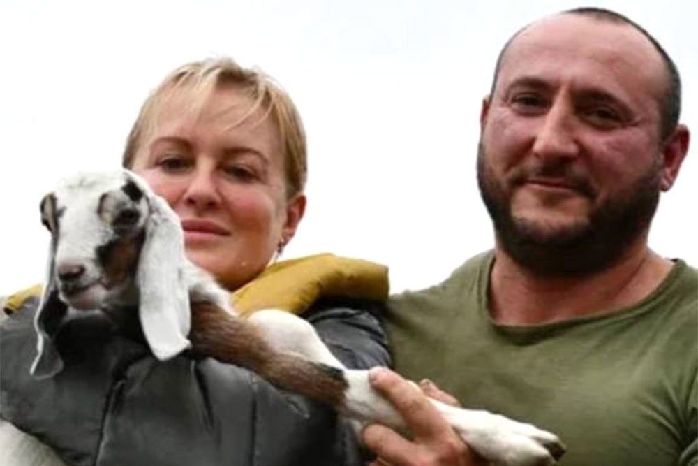 Ветеран СВО Роман Гомыляев с женой Верой теперь фермеры, за чьей продукцией приезжают даже туристы.