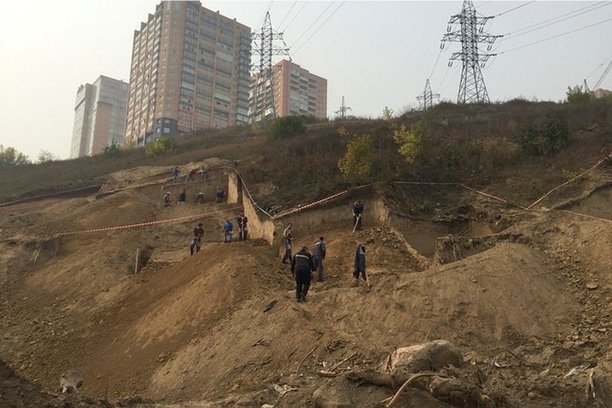 На Афонтовой горе ученые работают много лет. 