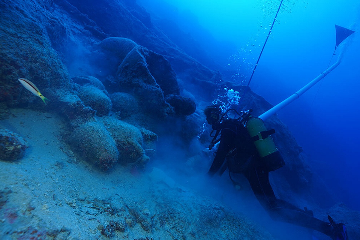 Команда ученых обнаружила у восточных берегов Фетихе древнюю якорную стоянку судов и следы трех кораблекрушений.