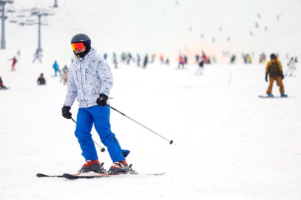В Шерегеше каждый райдер найдет трассу по своим возможностям.