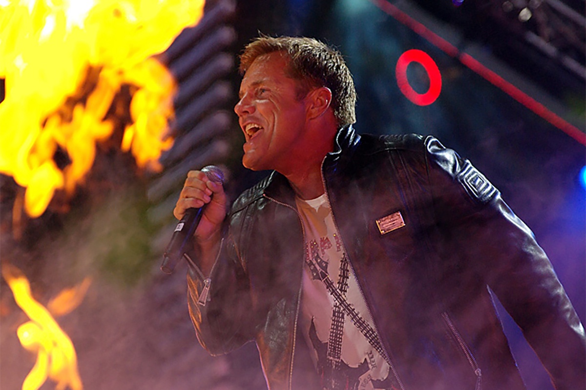 В 1980-х годах Дитер Болен вместе с певцом Томасом Андерсом создал дуэт Modern Talking. Группа была очень популярна в СССР. В 1980-х годах Дитер Болен вместе с певцом Томасом Андерсом создал дуэт Modern Talking. Группа была очень популярна в СССР.