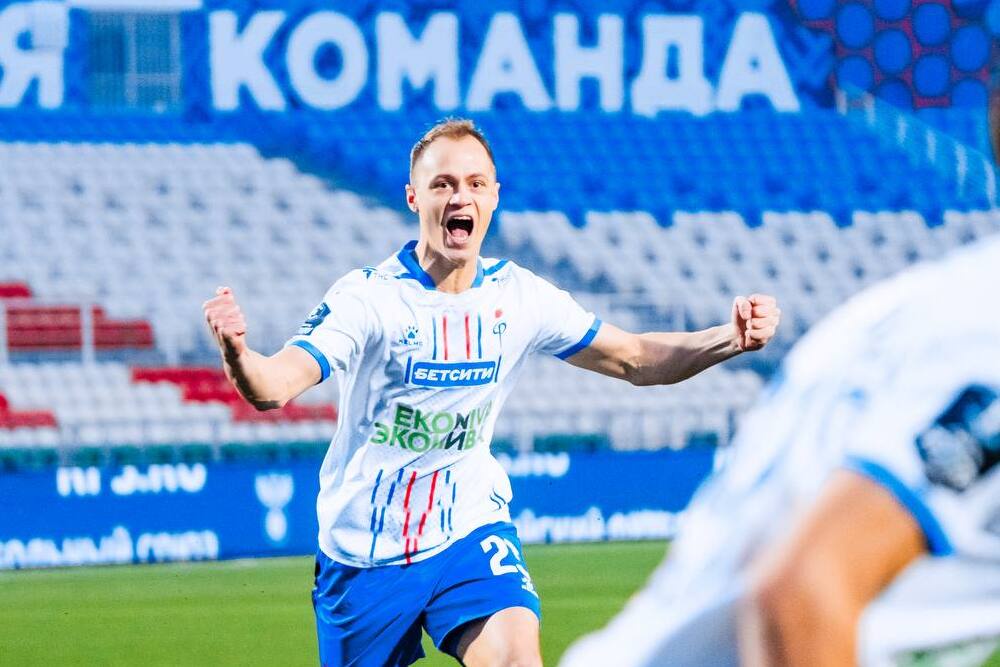 Воронежский "Факел" уверенно закрепился на первой строчке ФНЛ