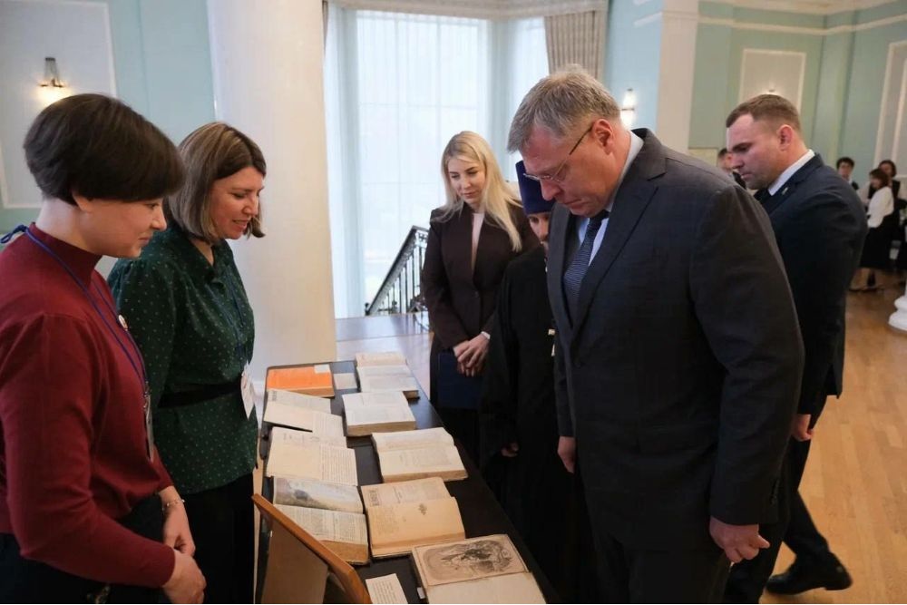 Рождественские образовательные чтения больше тридцати лет объединяют на одной площадке свыше 500 астраханских педагогов, религиозных деятелей и представителей власти