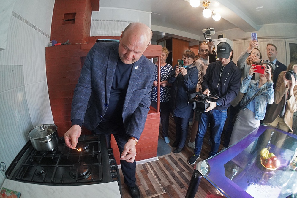 Появление газа в деревенском доме сродни празднику.