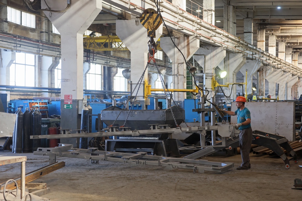 Некоторые предприятия региона нарастили объемы выпуска продукции сразу на 30-50 процентов.