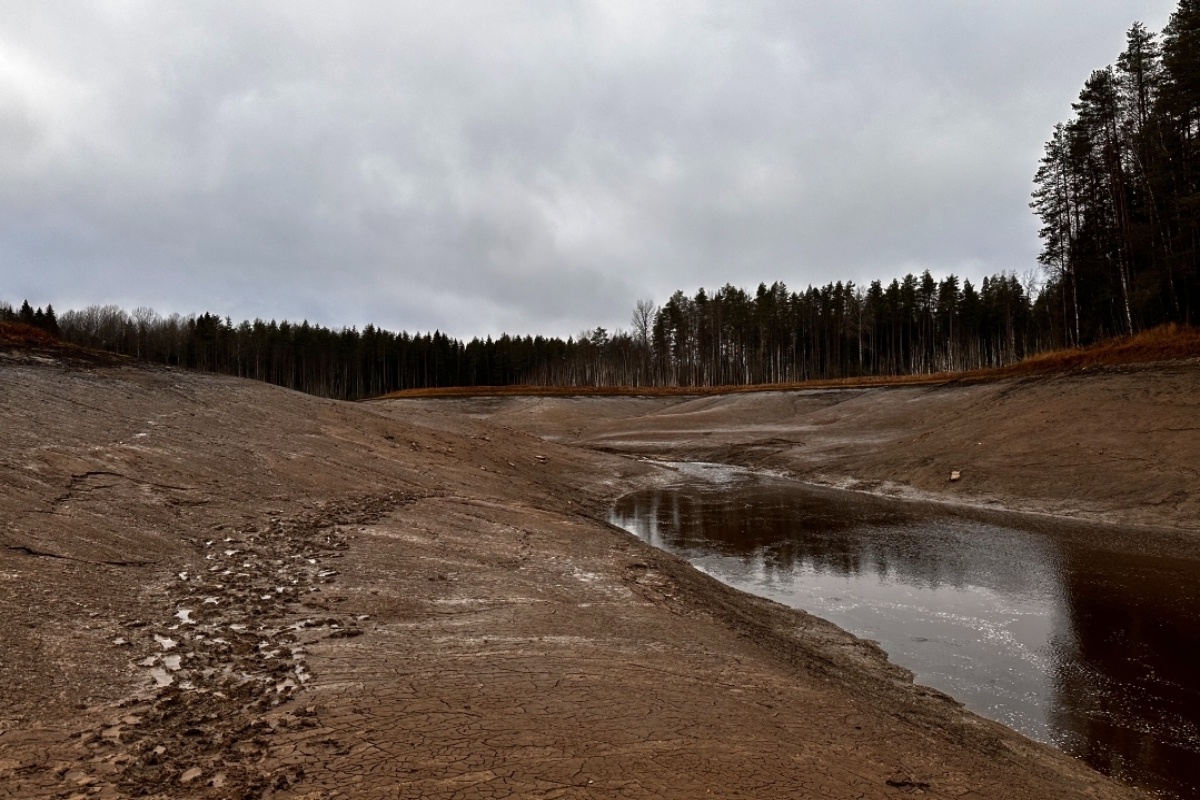 Вместо озера Шимозера теперь течет только небольшой ручей.