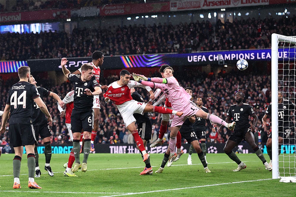 Один из лучших вратарей мира Мануэль Нойер был бессилен перед форвардами "Арсенала".