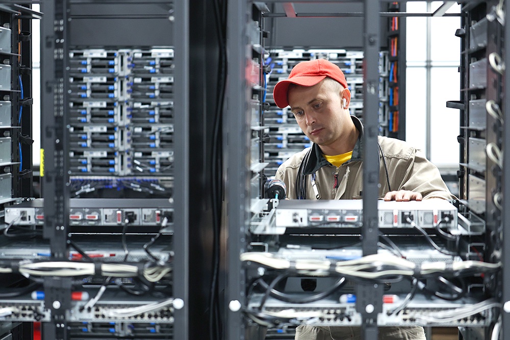 Мощности дата-центров увеличиваются недостаточно быстро, чтобы закрыть спрос потребителей.