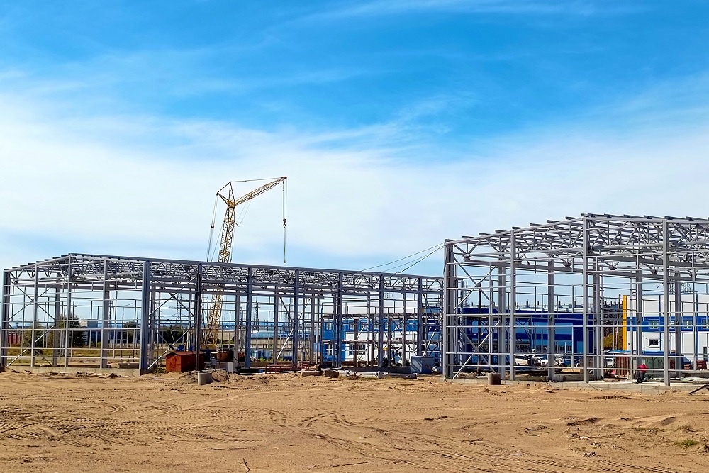 Строительство ПАЗ на площадке "Парус" идет полным ходом.