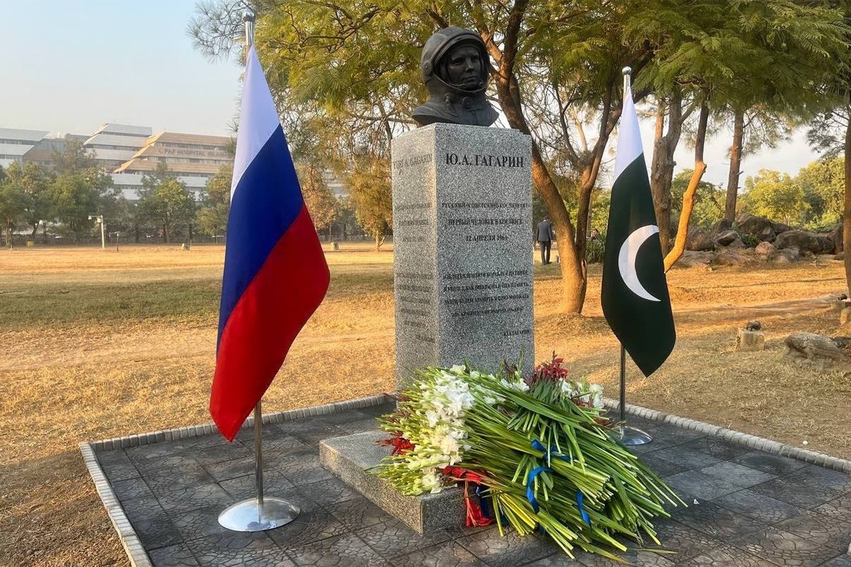 Памятник будет стоять в парке Фатимы Джинны, расположенном в секторе F-9 города.