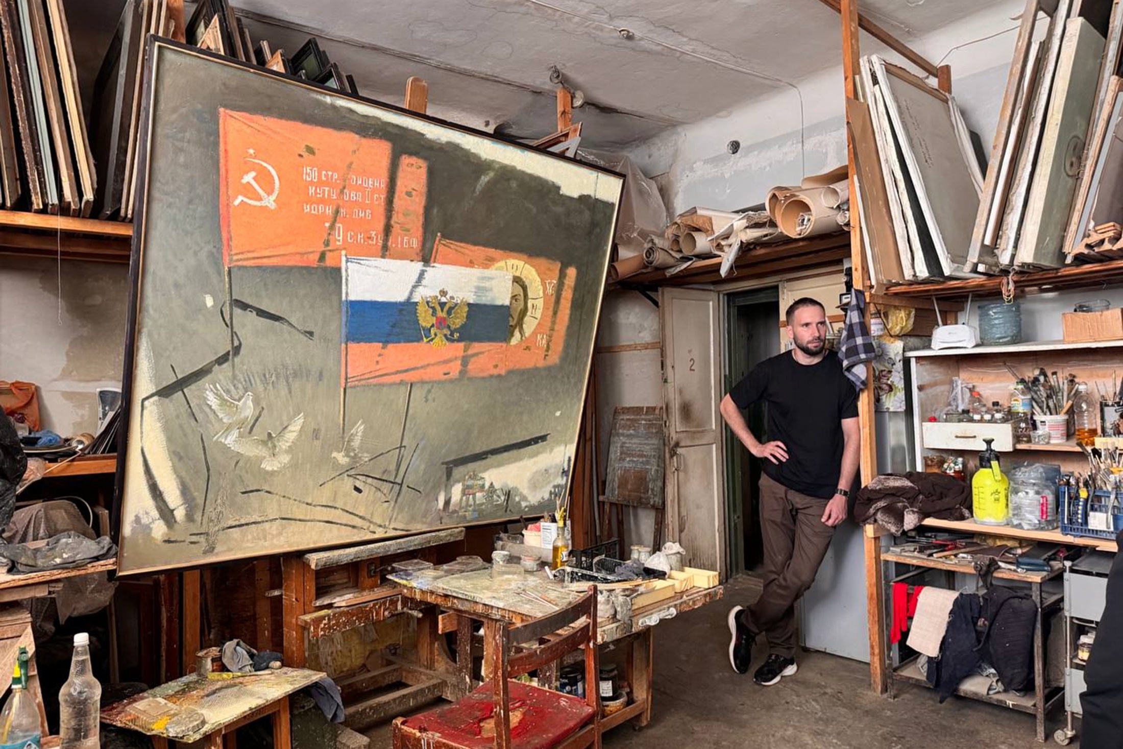 Иван Чухновский в мастерской Сергей Кондрашова.