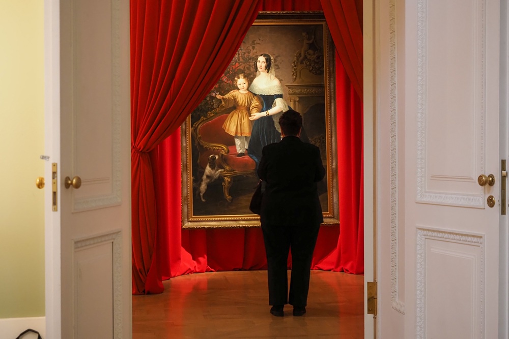 Выставка в ГРМ представляет историю в лицах.