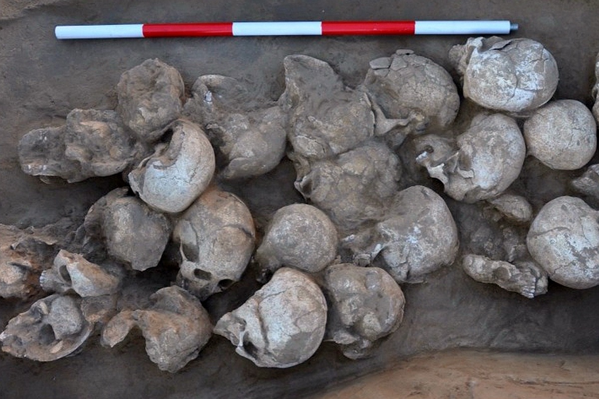 Шимао знаменит своей самой жуткой находкой - примерно 80 человеческих черепов у Восточных ворот. 