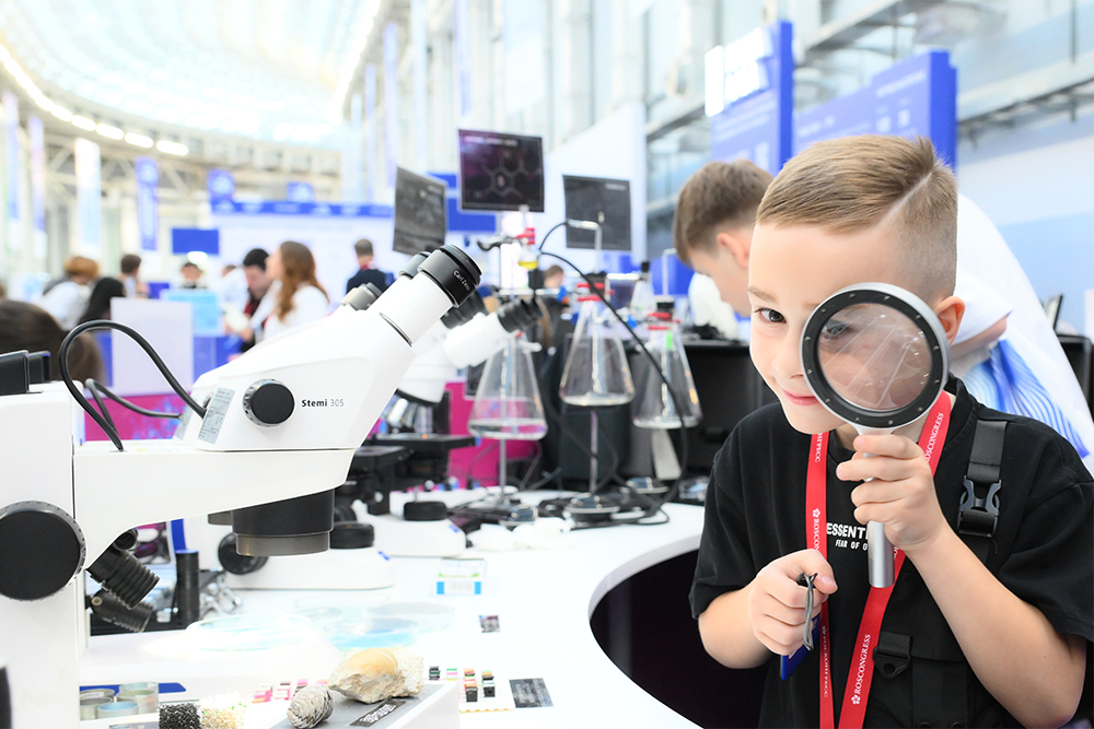 Конгресс молодых ученых - событие, которое делает науку ближе, понятнее и интереснее для всех, даже самых маленьких. Здесь все можно потрогать, услышать, почувствовать и увидеть.