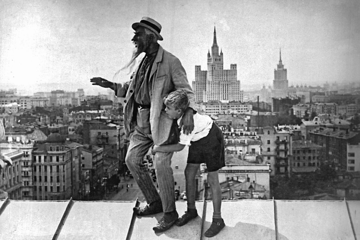 Кадр из кинофильма "Старик Хоттабыч" (режиссер Геннадий Казанский).