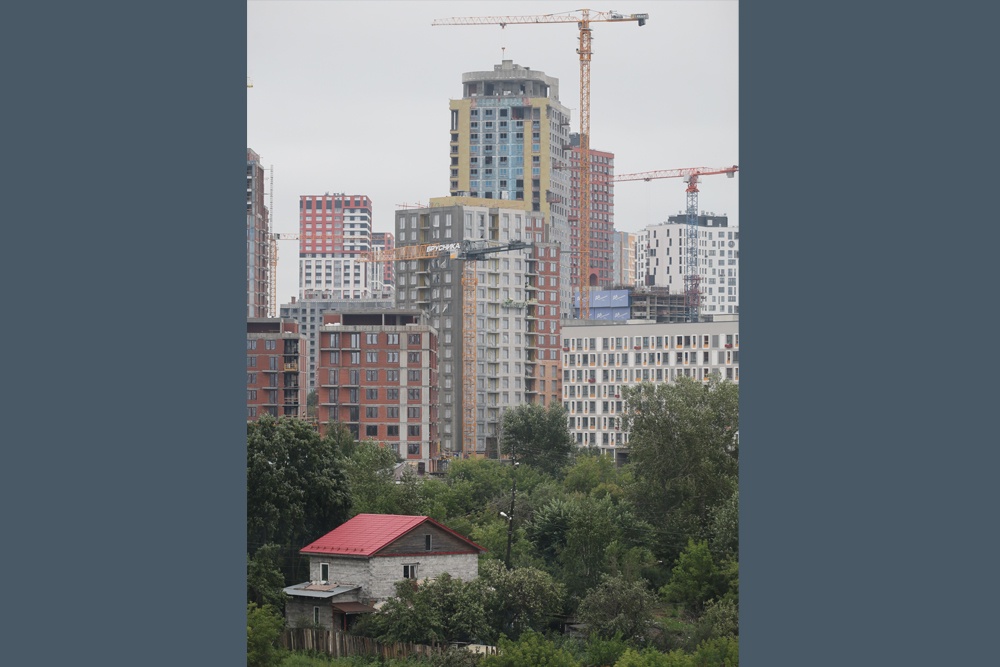 В Екатеринбурге ежегодно сдается 1,5 миллиона квадратных метров жилья.