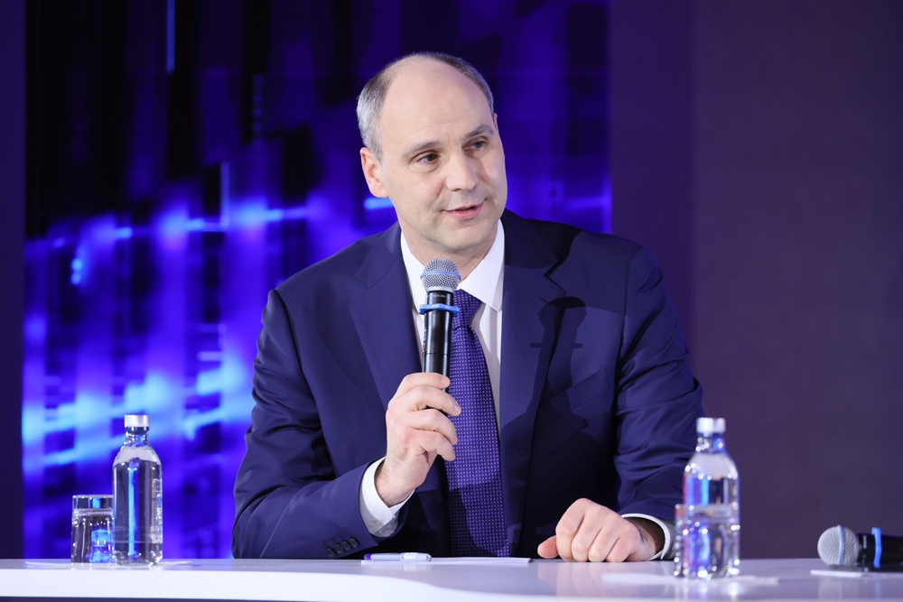 Денис Паслер так оценил темпы социальной газификации: По количеству подключений в 2025 году мы бьем рекорды минувшего десятилетия, но работы по-прежнему много.