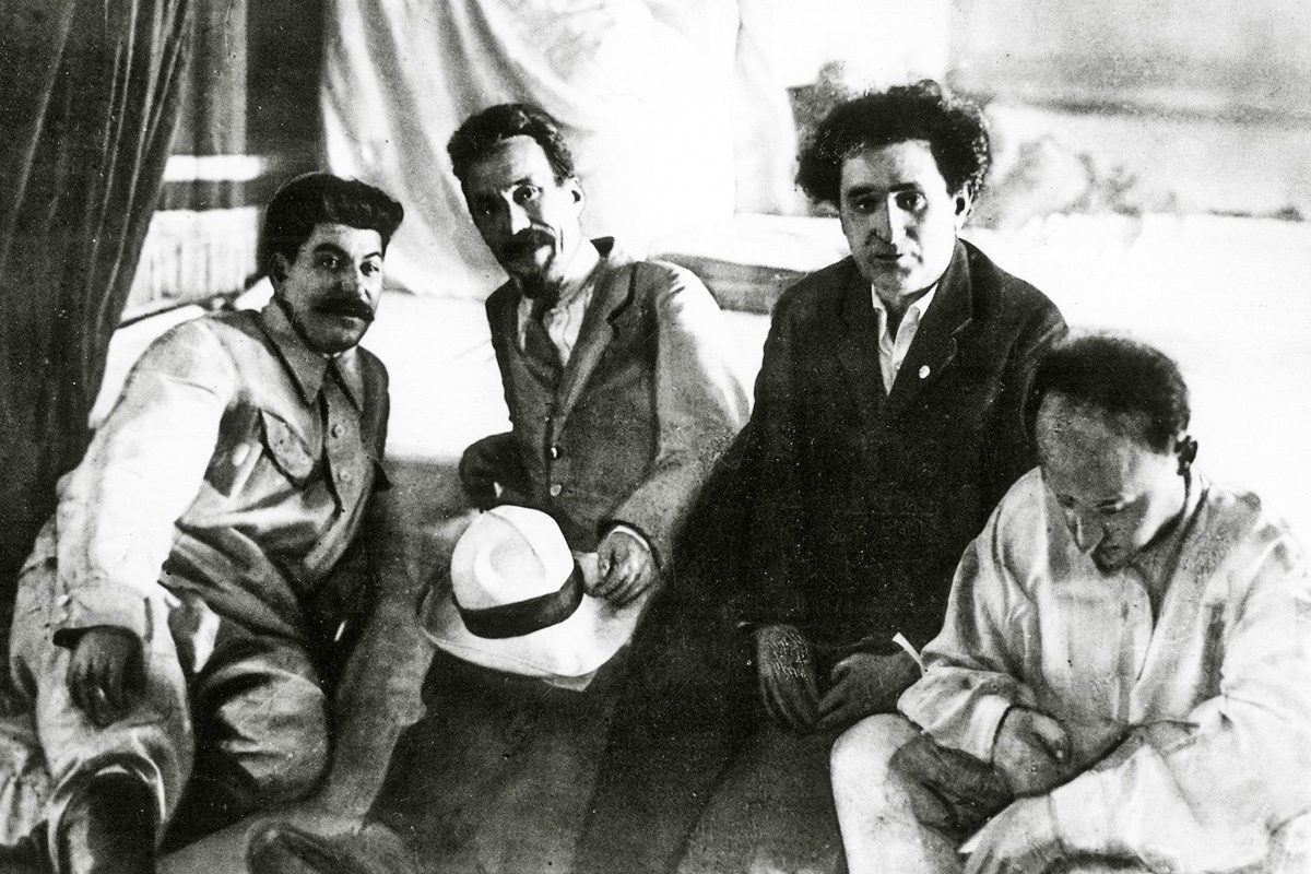 Иосиф Сталин, Алексей Рыков, Григорий Зиновьев и Николай Бухарин, 1922 год 