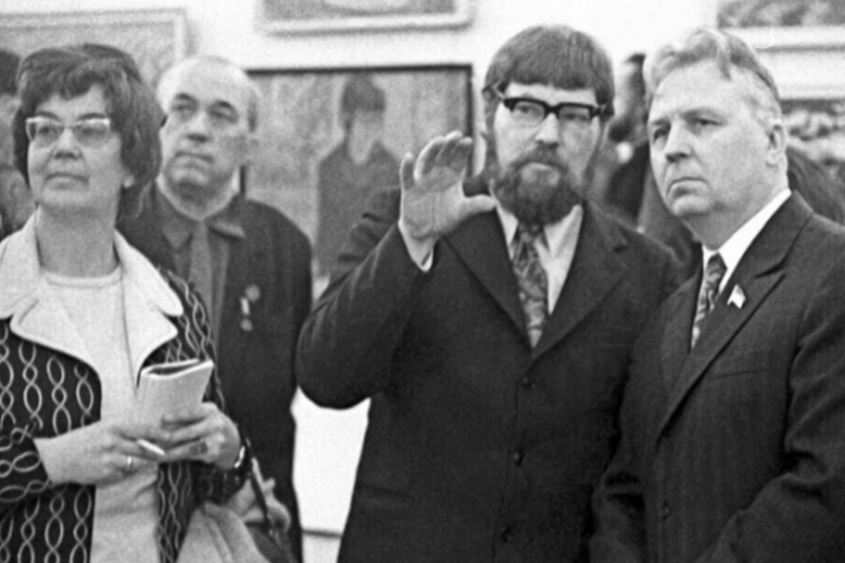 Практичный Егор Лигачев (справа) всегда был близок и с людьми творческими.