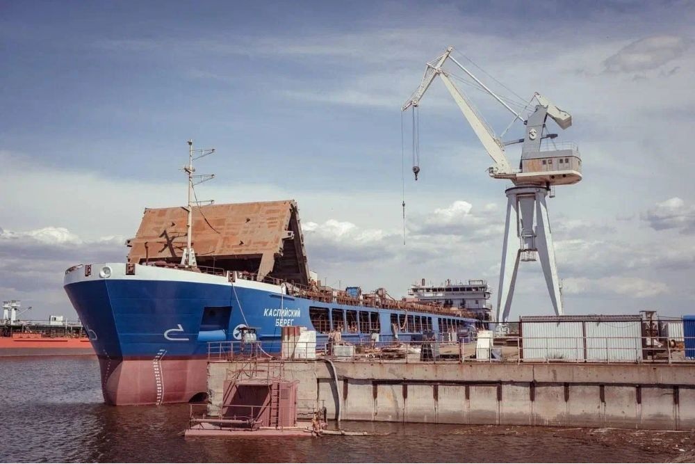 Сухогруз, построенный на астраханских верфях для российско-иранского порта, уже прошел ходовые испытания и в следующем году начнет работать на Каспийском море