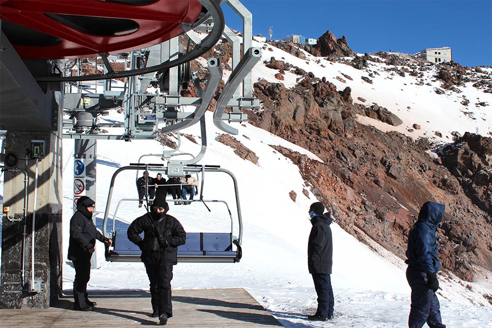 На "Эльбрусе" запустили две новые канатные дороги и пять километров трасс.