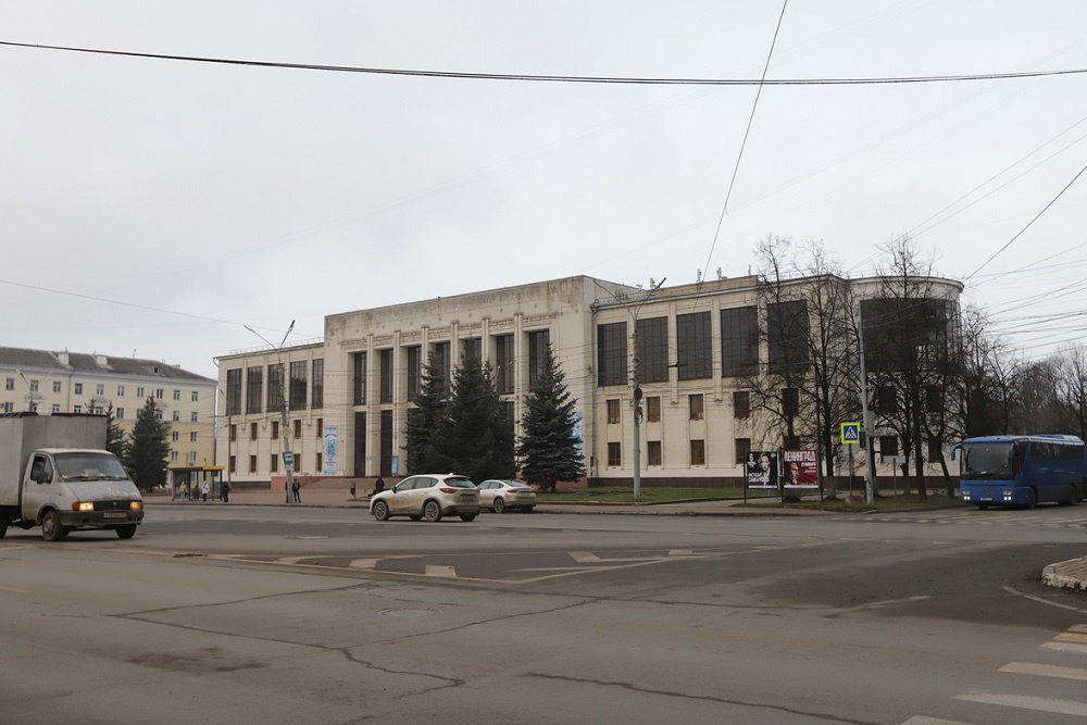 Руководство Дворца культуры имени А.М. Добрынина надеется открыть двери к сентябрю 2026-го.