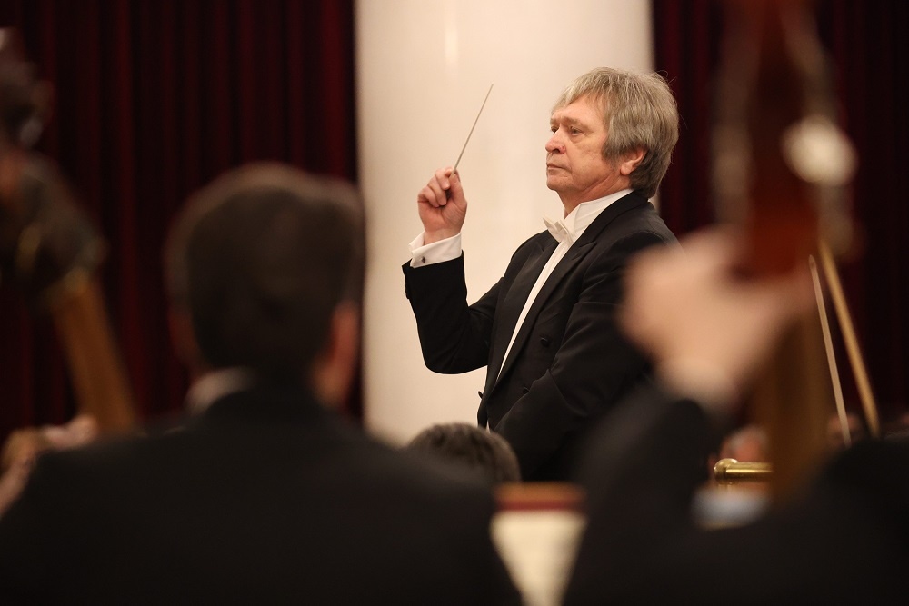 Главный дирижер Санкт-Петербургской филармонии народный артист России Николай Алексеев