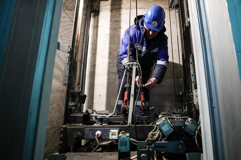 Лифт с демонтажем и монтажом может обойтись в сумму от трех до пяти миллионов рублей.