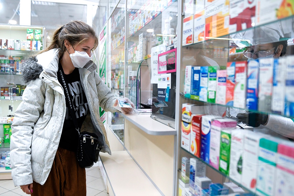 В сезон респираторных инфекций стоит заранее запастись симптоматическими препаратами.