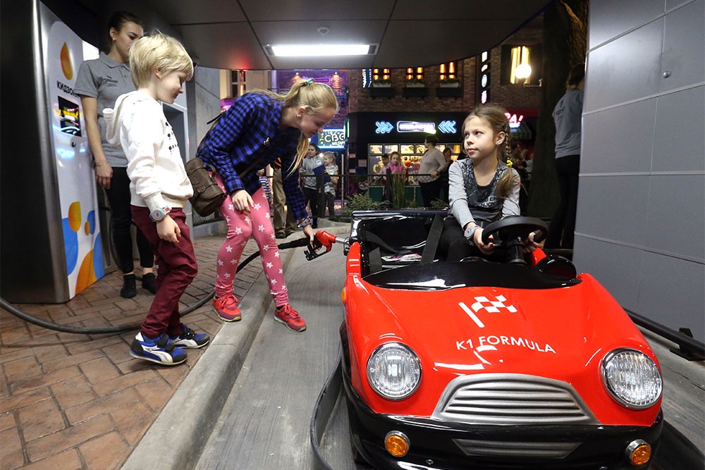 Есть другие инициативы поддержки многодетных семей - к примеру, отменить им транспортный налог.