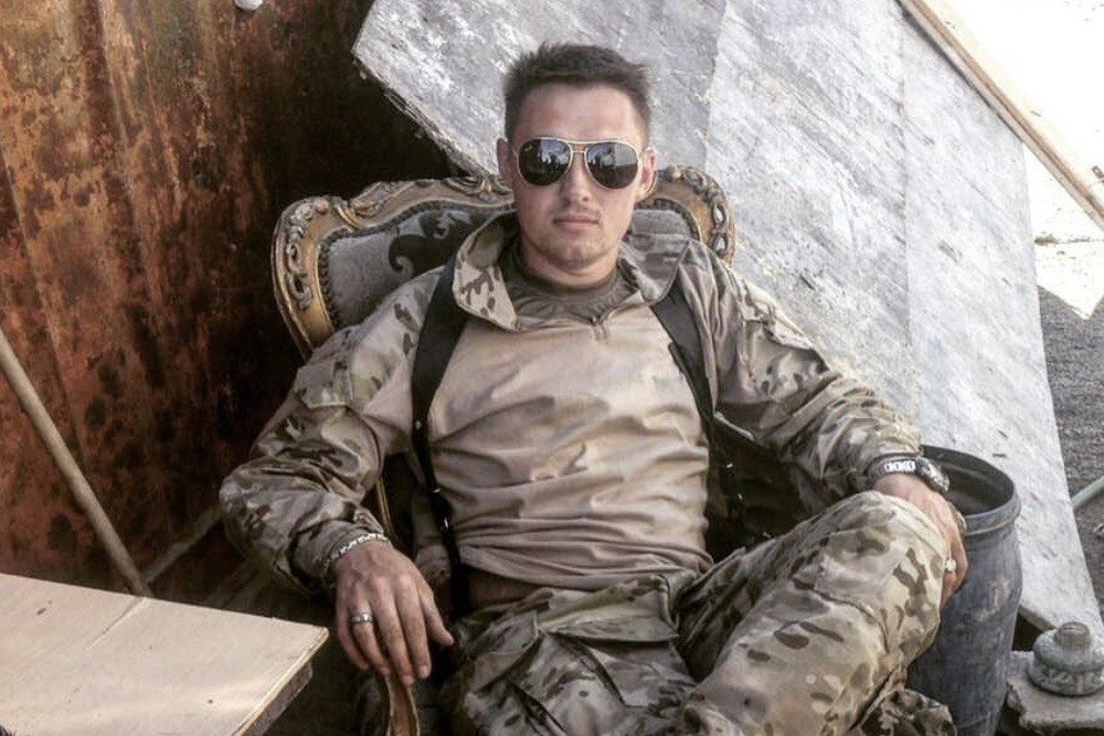 Сергей Сазонов повоевал во многих горячих точках, в том числе в Сирии. Сергей Сазонов повоевал во многих горячих точках, в том числе в Сирии.