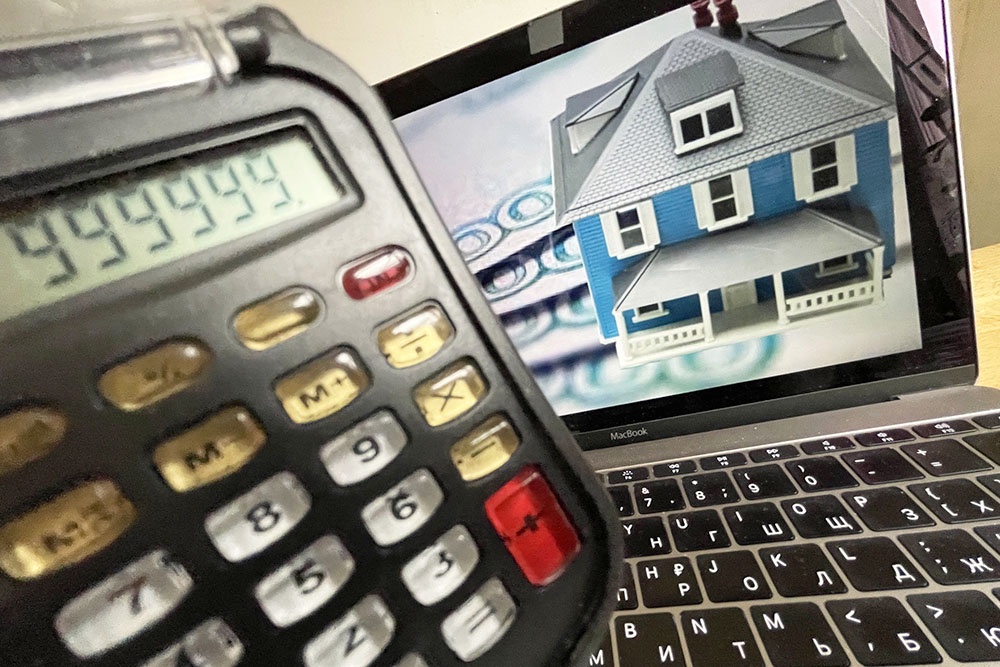 Если оформили ипотеку, но возникли трудности с платежами, важно не замалчивать проблему. Современный рынок предлагает целый спектр решений.