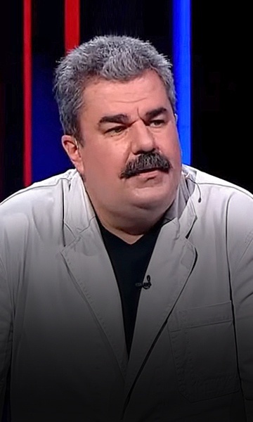 Алексей Леонков