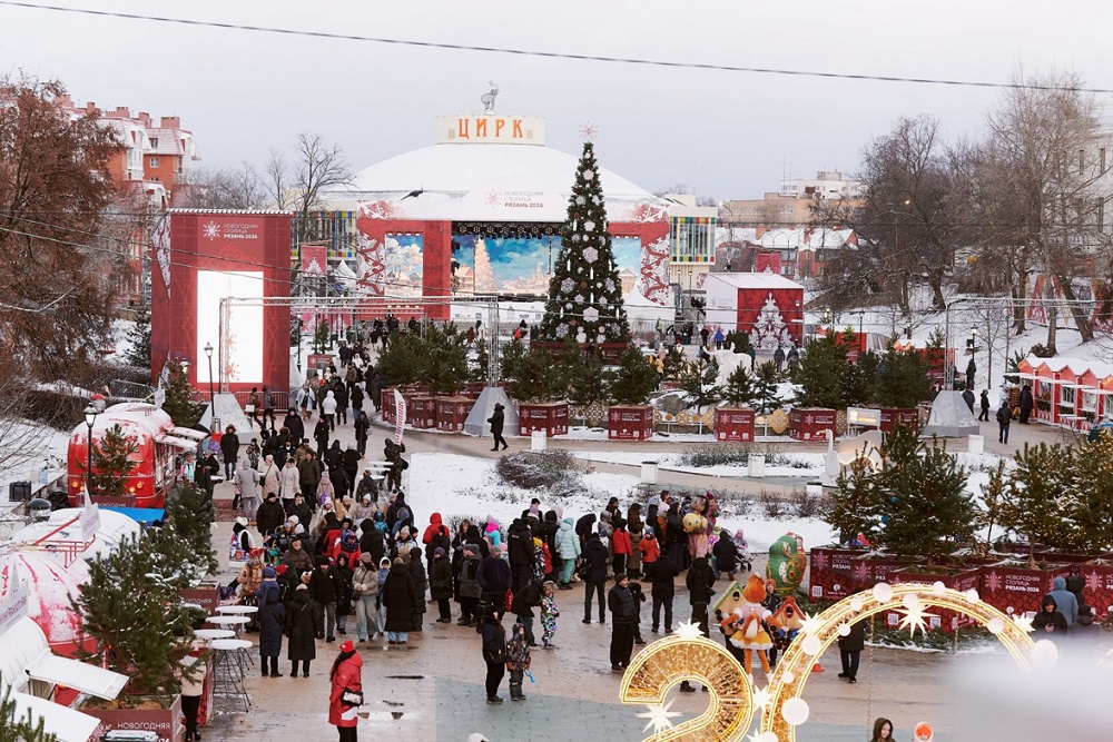 Для жителей и гостей новогодней столицы подготовили много праздничных зон.