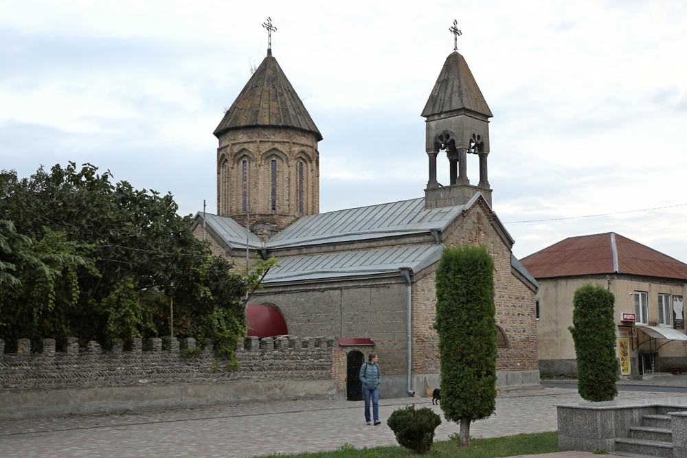 Храм Рождества Пресвятой Богородицы - один из архитектурных символов Цхинвала, который гостю стоит обязательно посмотреть