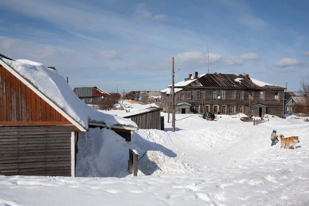 Старинное село Кузомень на берегу Белого моря почти отрезано от цивилизации.
