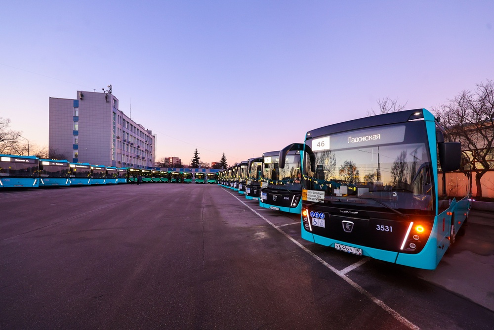 Автопарк Санкт-Петербурга постоянно обновляется. 