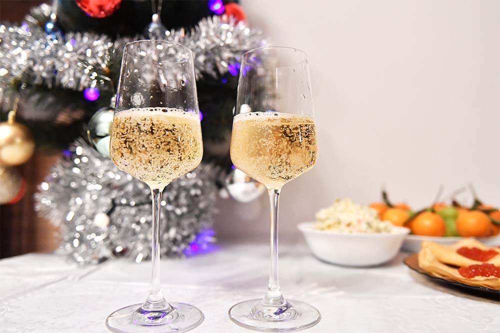 Одним из ключевых событий года стал рекордный объем поставок российского игристого в Китай.