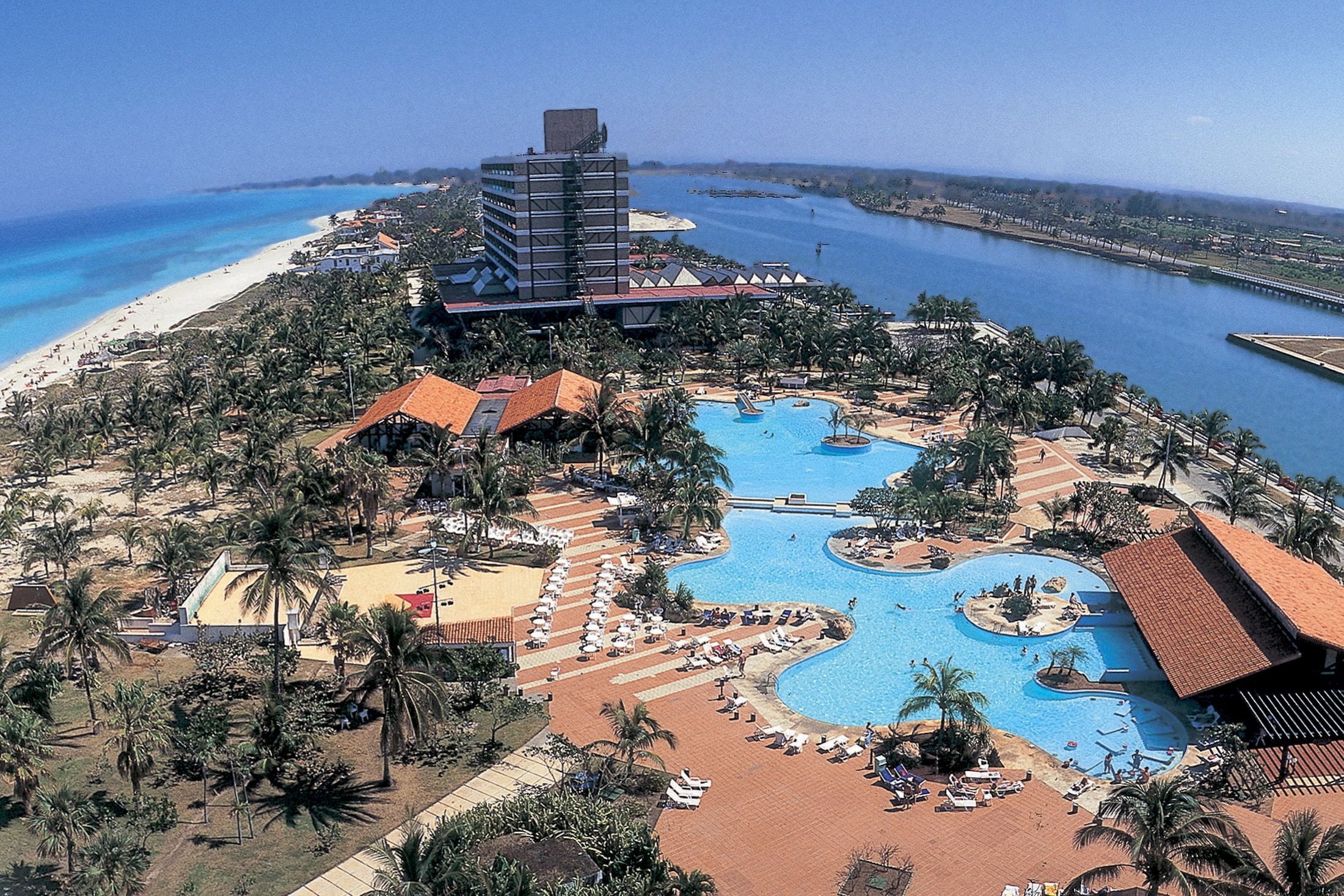 В РСТ отметили, что отследить число самостоятельных туристов из России в районе островов Карибского бассейна очень непросто.