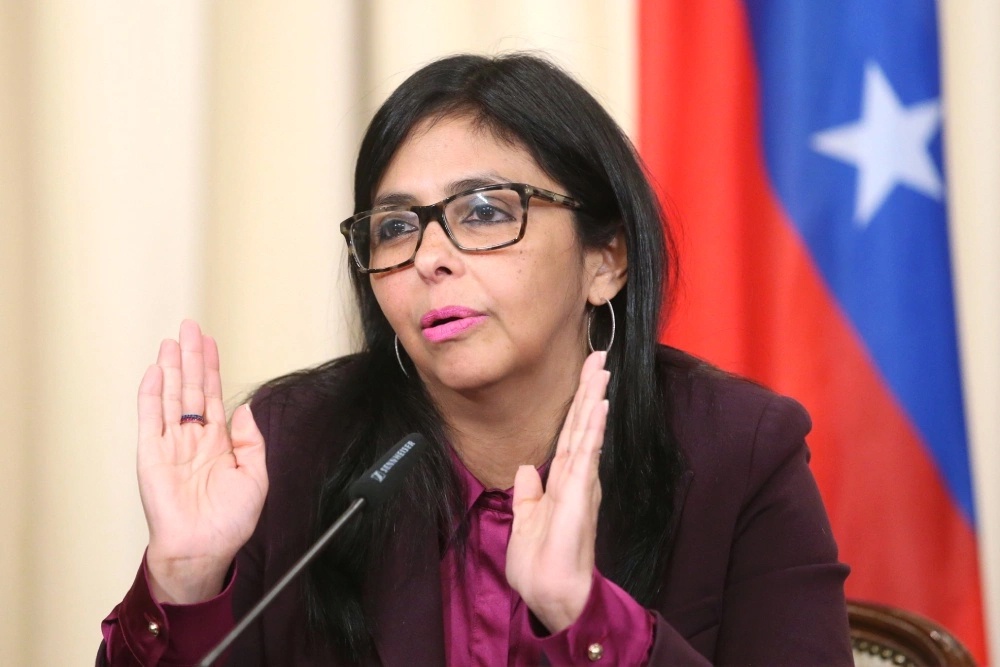 Делси Родригес, вступившая в должность и. о. президента Венесуэлы. 